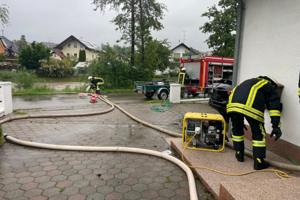 THL - Gebäude  unter Wasser